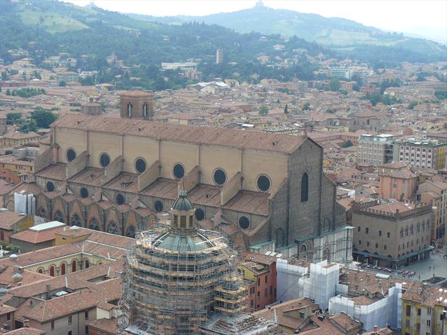 Výhled na baziliku San Petronio