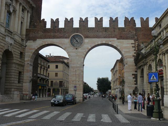 Brána Porta Nuova