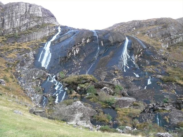 Vodopád Gleninchiquin Waterfall